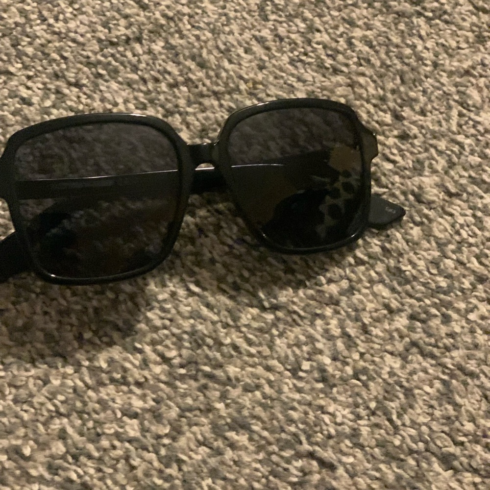 New Sunglasses McQ - Picture 2 of 5